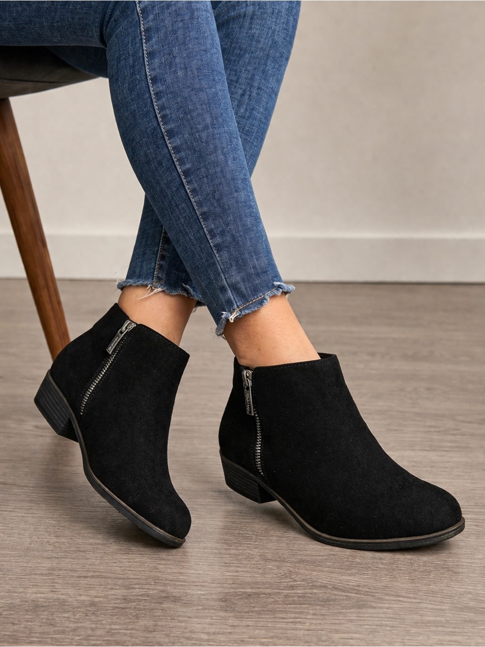 Nautica Women’s Suede Ankle Boot sz 9 NEW # box 208
